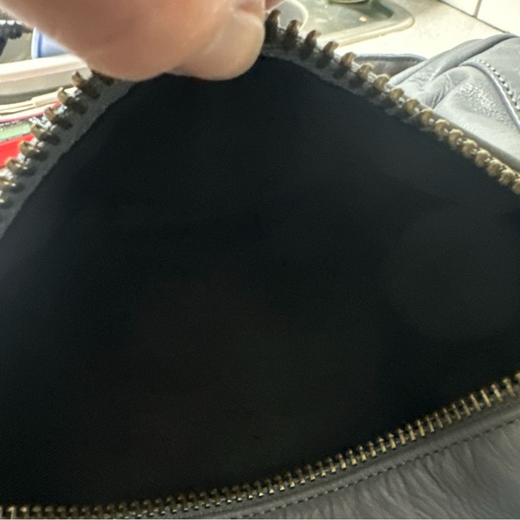 Wanderer Travel Co Noosa Gray Leather Backpack - Picture 8 of 11